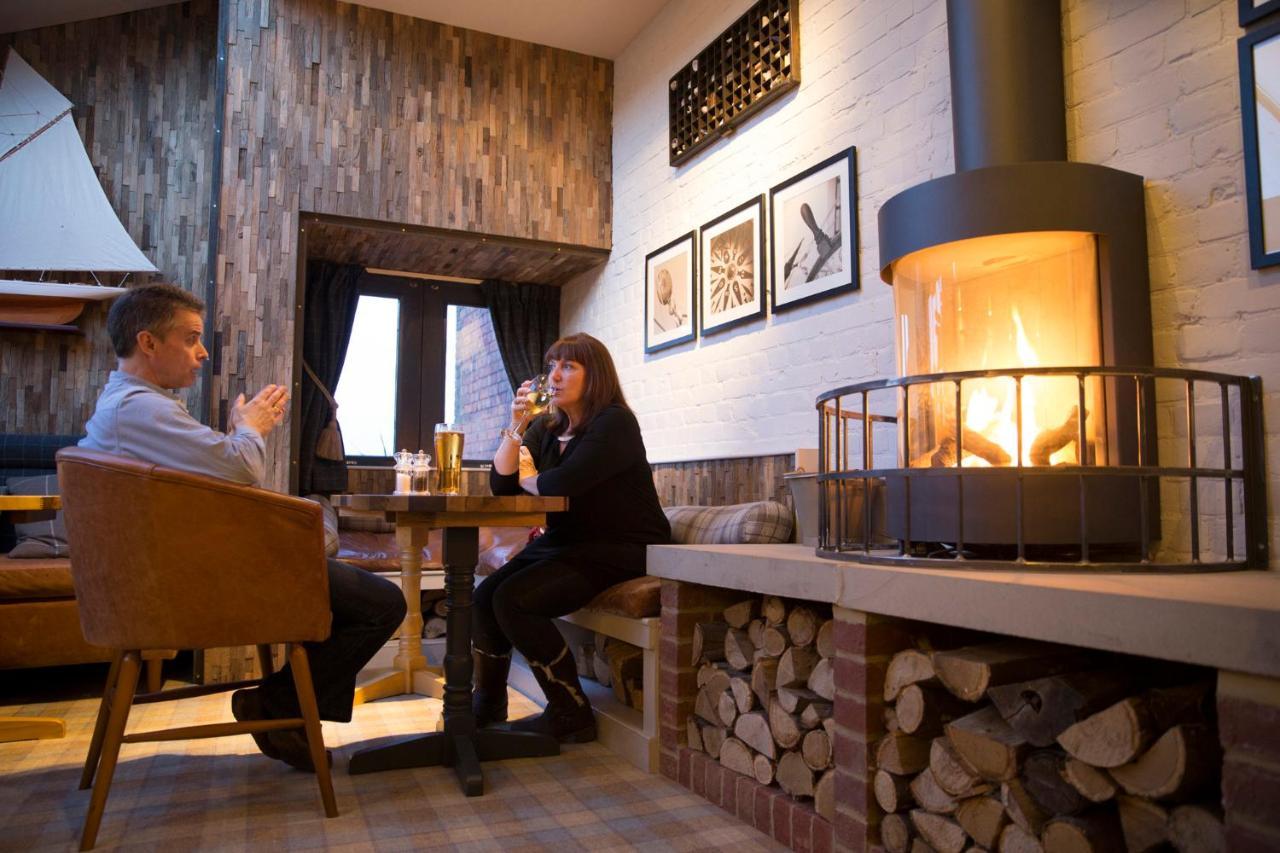 The Bell Hotel Sandwich Eksteriør billede